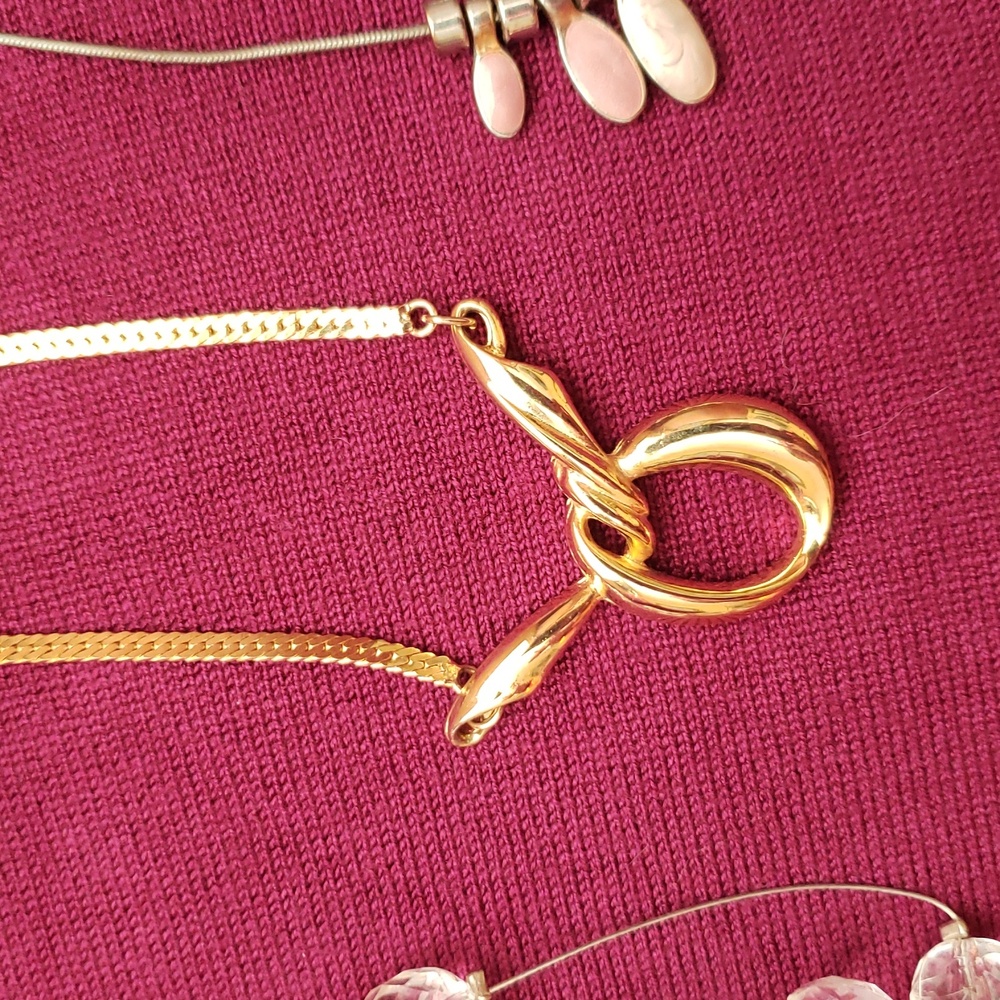 Six Necklaces - Picture 5 of 9